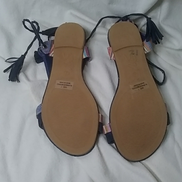 NWOT ShoeVibe Lace up Midnight Blue Sandals Size 7 - Picture 4 of 7